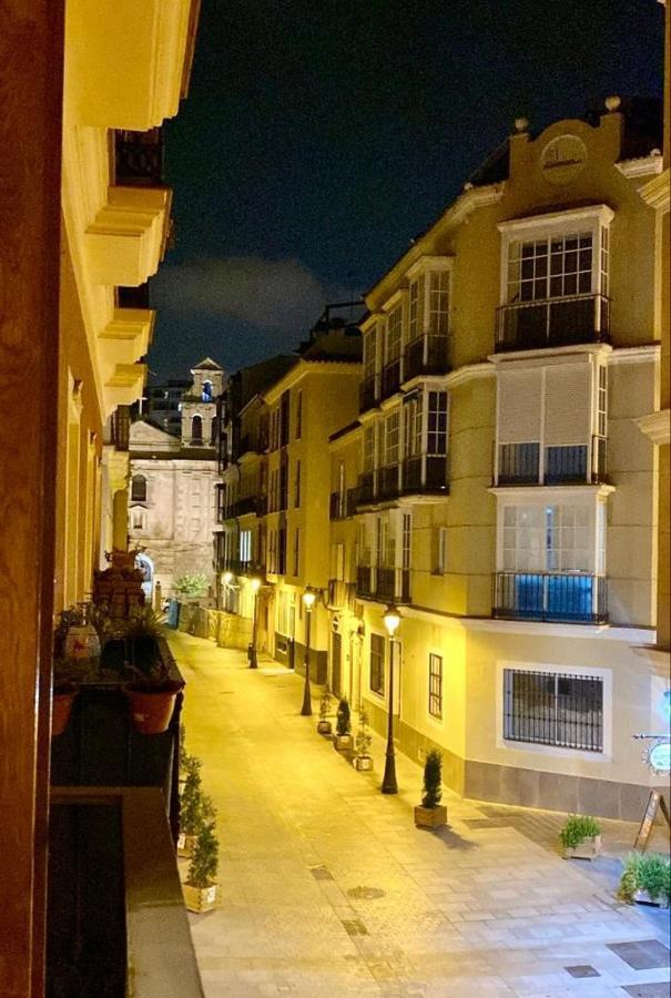 Apartamento En El Centro, Tranquilo Y Luminoso マラガ エクステリア 写真