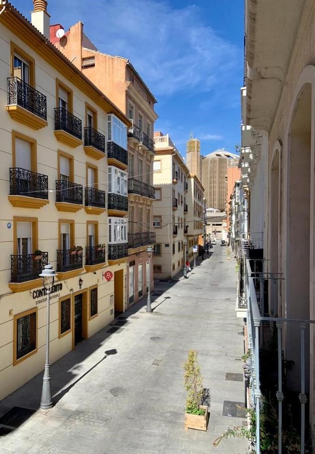 Apartamento En El Centro, Tranquilo Y Luminoso マラガ エクステリア 写真